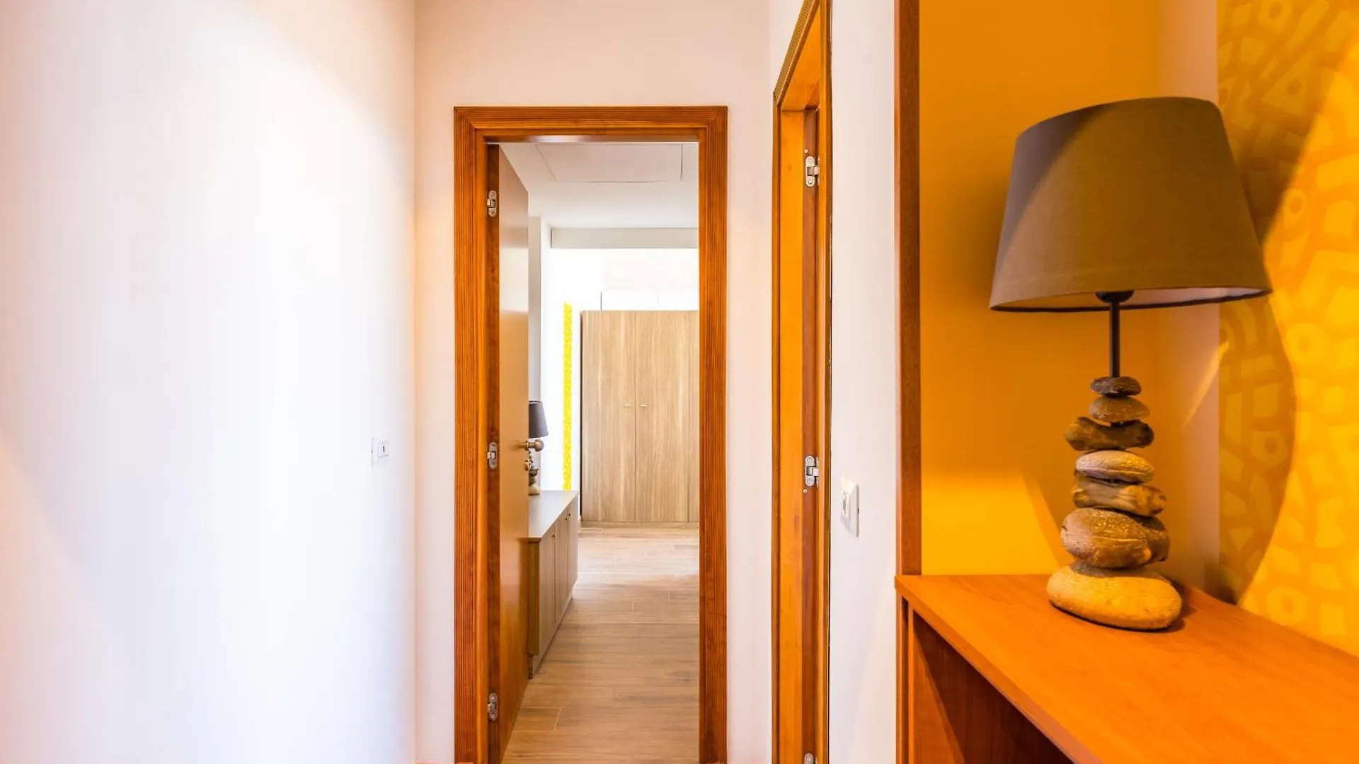 Apartment Chiave Di Fuga By Napoliapartments