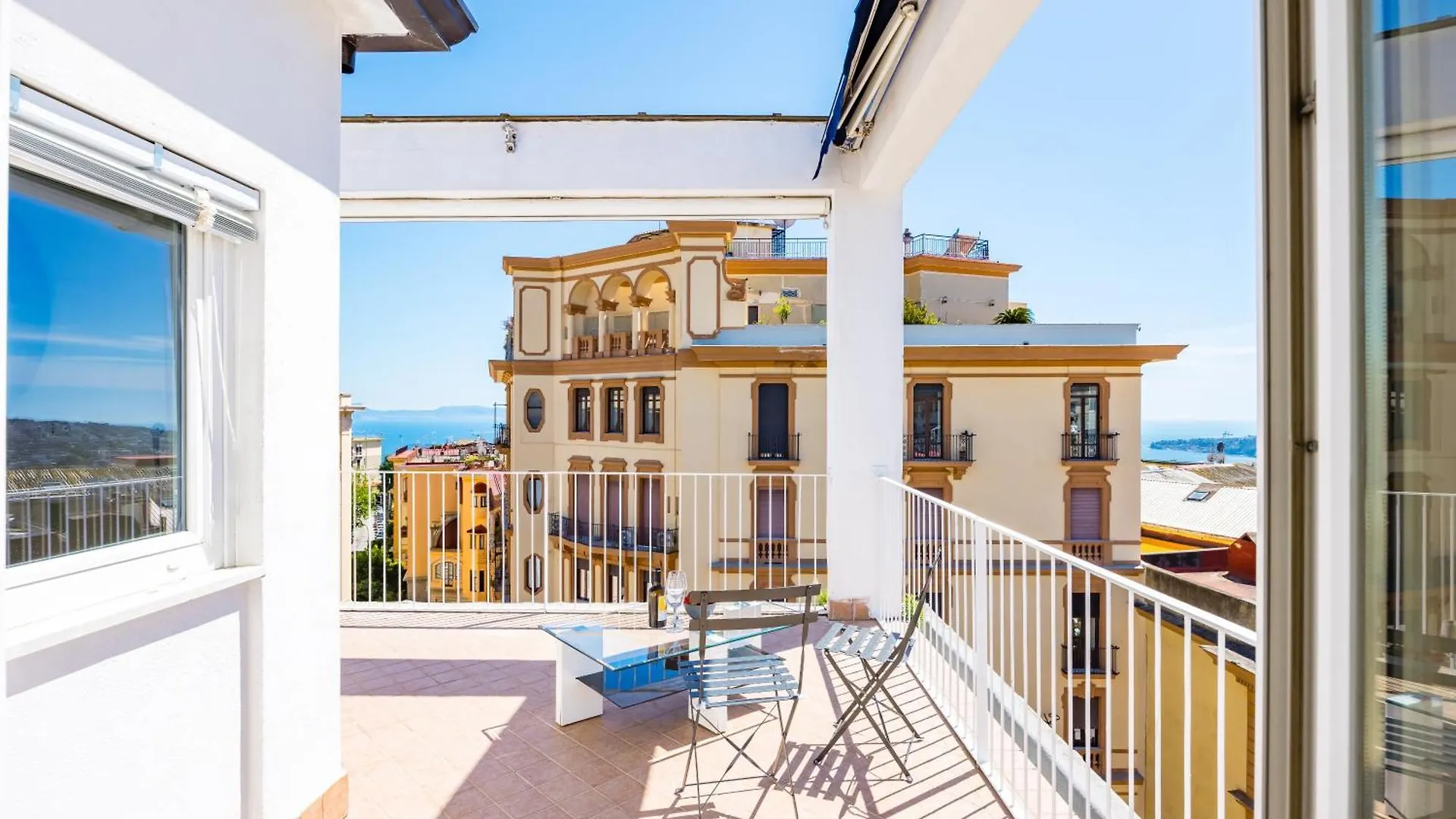 Chiave Di Fuga By Napoliapartments 0*, Naples