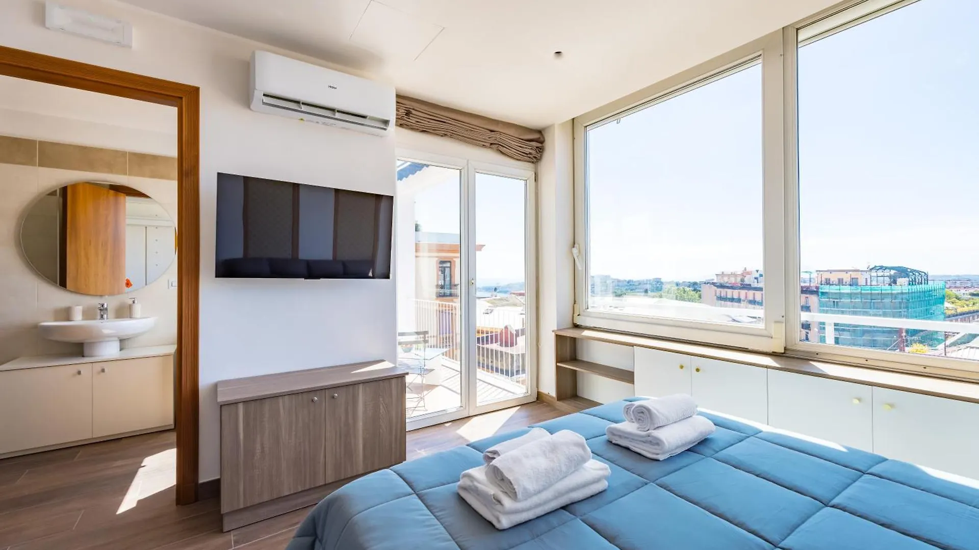Chiave Di Fuga By Napoliapartments 0*, Naples Italy