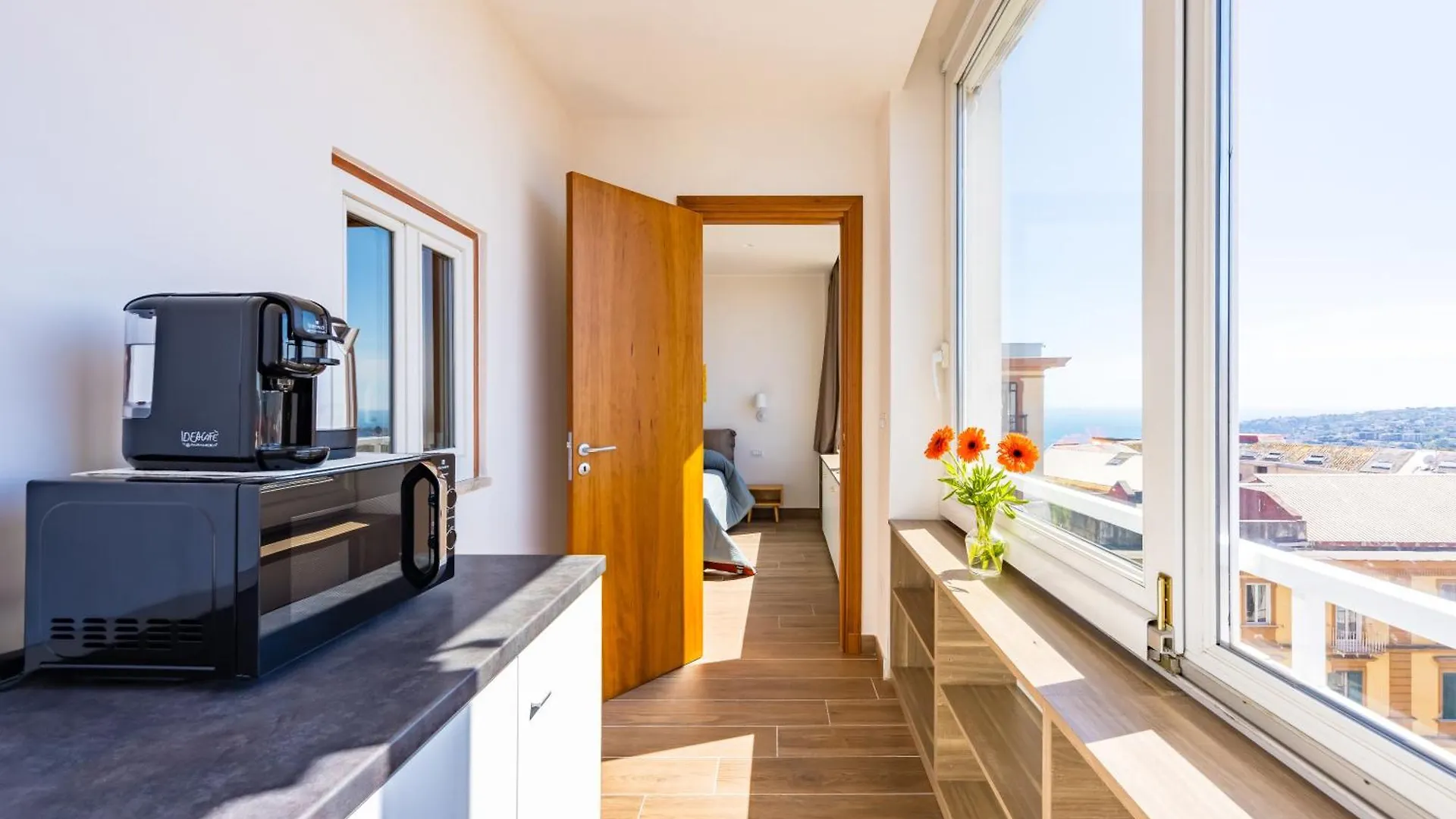 Apartment Chiave Di Fuga By Napoliapartments Italy