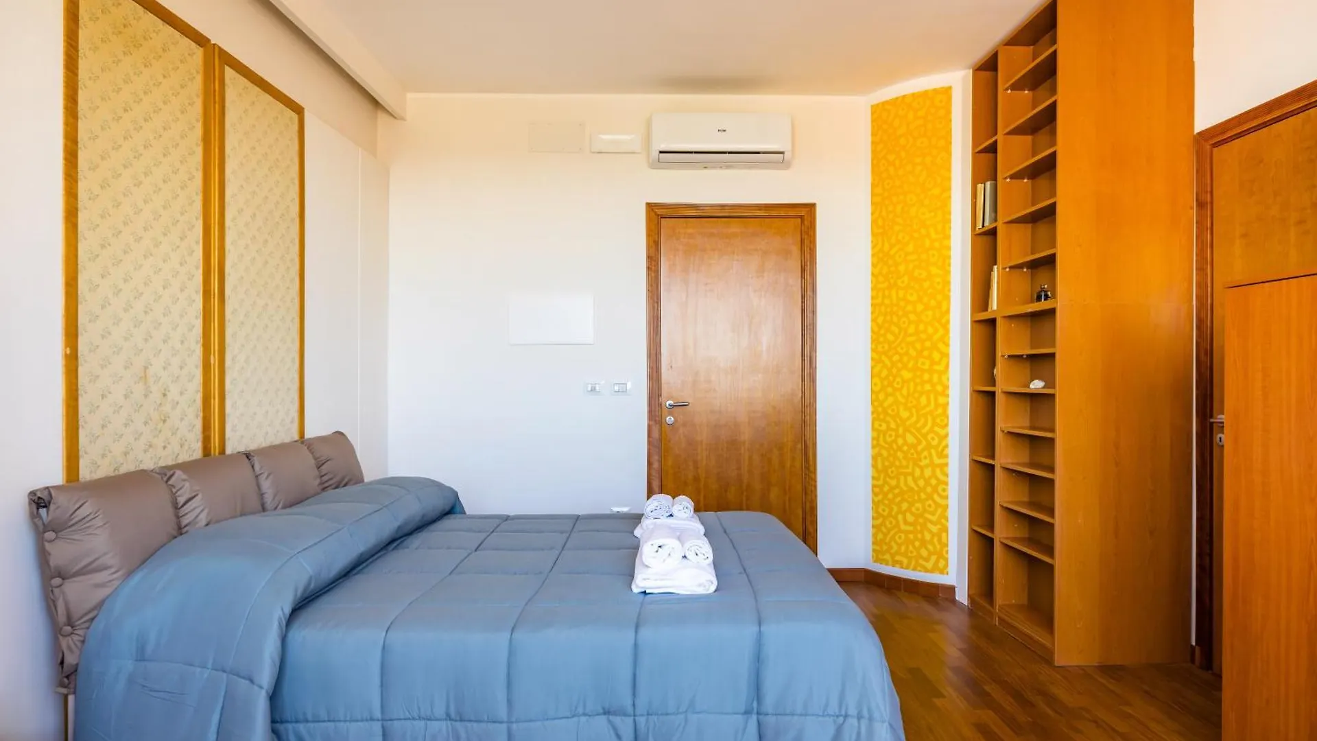 Apartment Chiave Di Fuga By Napoliapartments